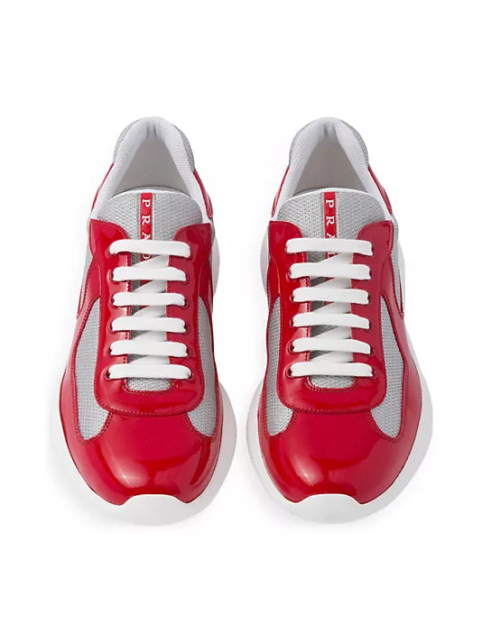 Prada  Zapatillas de deporte de charol de la