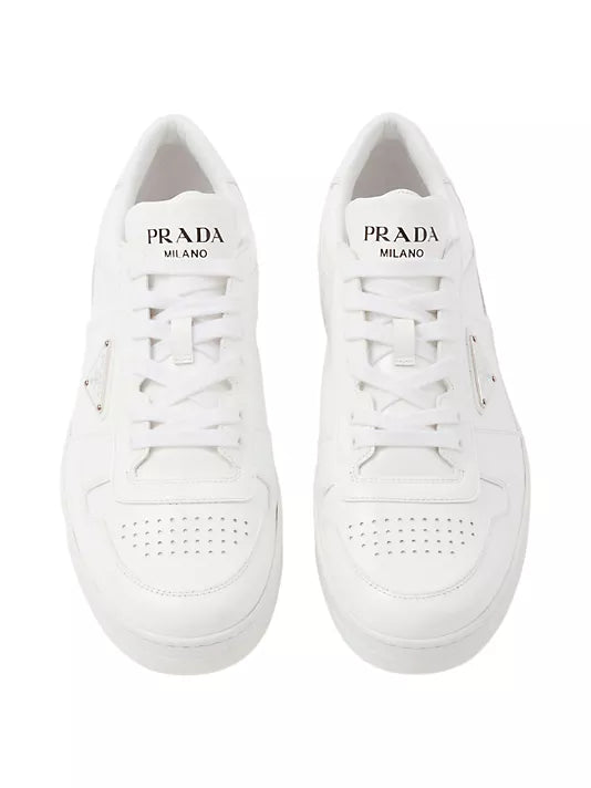 Prada  Zapatillas de charol