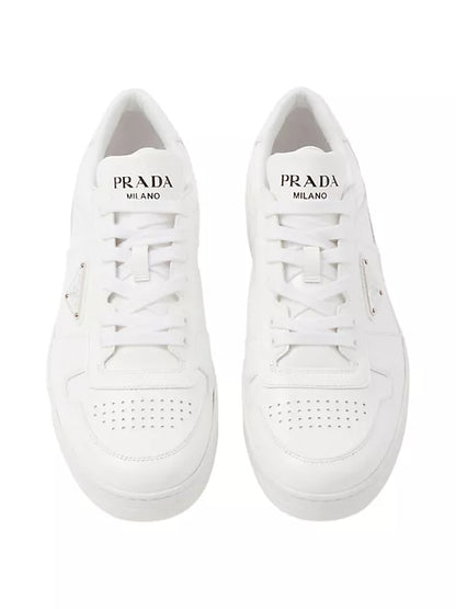 Prada  Zapatillas de charol