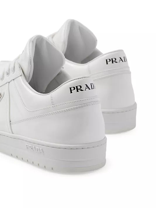 Prada  Zapatillas de charol