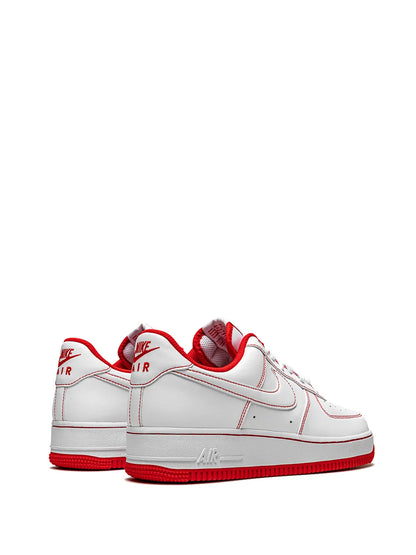 Nike Zapatillas Air Force 1 Low '07 "Contrast Stitch - Blanco/Rojo universitario"